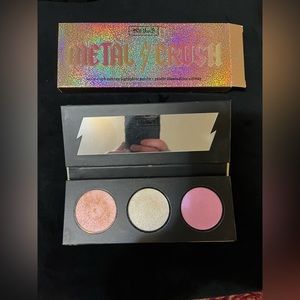 Kat Von D metal crush palette. New swatched only.